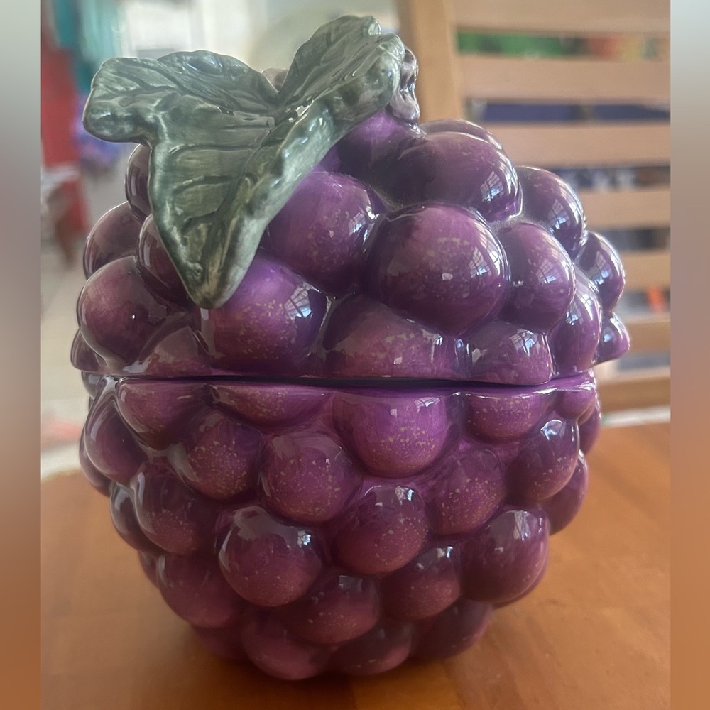 VINTAGE & RARE Grape Canister / Kitchen Storage Jar with Lid 🍇